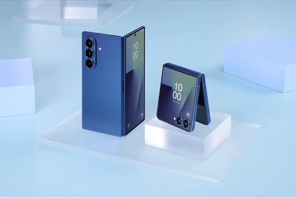 佳荣网配 三星发布折叠屏手机Galaxy Z Fold7：展开态最薄仅4.2mm